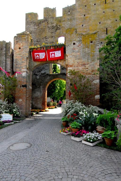 Antica Dimora Dell'Ortolano Apartment Castellaro  ภายนอก รูปภาพ